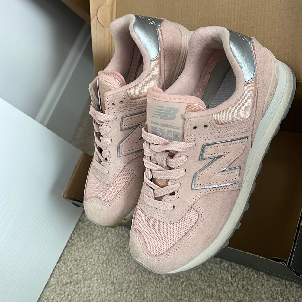 New Balance Pink & Grey 574